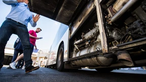 Neue Filteranlagen für 100 alte Linienbusse