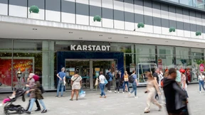 Karstadt, Kamele, Kräuterbeete