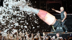 Till Lindemann wird nun von Schertz Bergmann vertreten