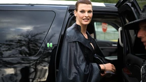 Linda Evangelista erhält Schadenersatz nach kosmetischem Eingriff