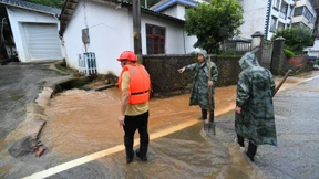 Überschwemmungen in China – Zehntausende müssen Häuser verlassen
