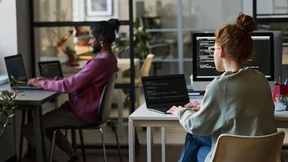 „Frauen müssen in der Cybersicherheit sichtbarer sein“