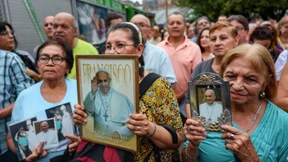 Argentinier beten für Papst
