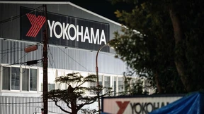 Attacke mit Messer und Flüssigkeit in Fabrik –15 Verletzte