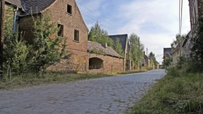 Häuser auf dem Land stehen leer