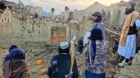 Mehr als tausend Tote nach Erdbeben