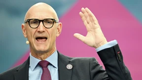 Telekom-Chef besorgt über Anschläge auf kritische Infrastruktur