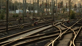 Bahn will 600 neue Fahrdienstleiter einstellen