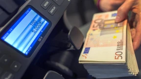 Sind Bargeldbegrenzungen verfassungswidrig? 