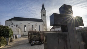 Städte in Bayern rüsten sich für Flut von Kirchenaustritten