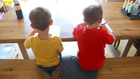 Baden-Württemberg nimmt Kinder unter 14 Jahre bei Corona-Kontaktregeln aus