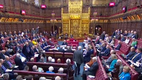 Britisches Oberhaus stimmt Brexit-Verschiebung zu