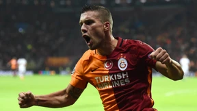 Podolski schießt Istanbul zum Sieg