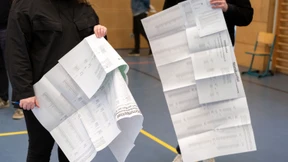 So viel Demokratie ist ja kaum auszuhalten