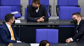 Die Maske soll unbedingt fallen