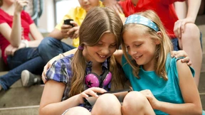 Schon die Erstklässler gehen häufig online