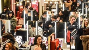 Aussicht auf Weihnachtsgeschäft beflügelt Handelsaktien