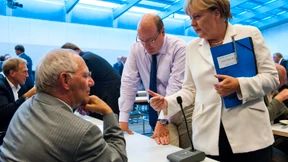 Merkel ringt um Zustimmung zu Euro-Rettungsfonds