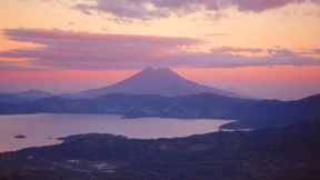 Die grausame Glückstat des Feuerberges Ilopango