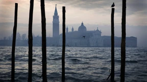 Venedig sagt Rollkoffern den Kampf an