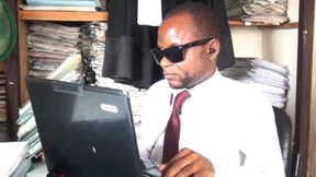 Erster blinder Anwalt Kameruns