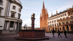 Umfrage: je ärmer, desto dicker 