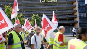 Verdi hält Lufthansa mit Warnstreik am Boden