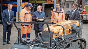 Der Kanzler der Autobahnen