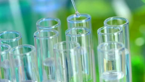 Der lange Weg eines Wirkstoffs – von seiner Entdeckung bis zum Patienten