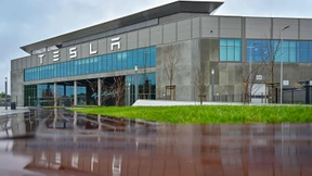 Tesla wendet sich gegen Tarifbindung