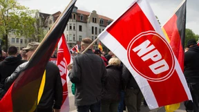 Bundesverfassungsgericht eröffnet Hauptverfahren wegen NPD-Verbots