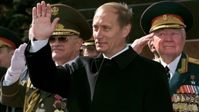 Wer nicht mitfeiert, wird zum Feind erklärt