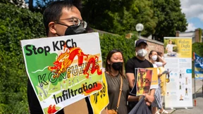 „Sie betreiben Reputationswäsche für die Kommunistische Partei“