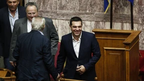 Tsipras bringt Sparpaket durchs Parlament