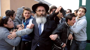 Die Täter machen es wie die Nazis