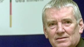 Schily übernimmt Verantwortung für Pannen