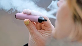 Philip Morris gibt Kampf gegen die Einweg-E-Zigarette auf