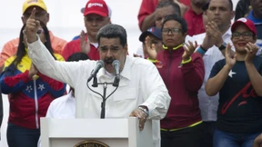 Maduro fordert Rücktritt aller seiner Minister