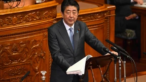 Japans Regierung verteilt Geschenke