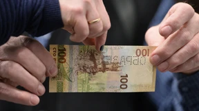 Russland gibt 100-Rubel-Note mit Krim-Motiven heraus