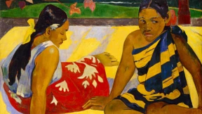 Körper auf traumblauem Grund