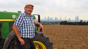 Bauern und Umweltschützer wettern gegen Flächenverbrauch