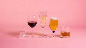 Warum man im Alter Alkohol schlechter verträgt