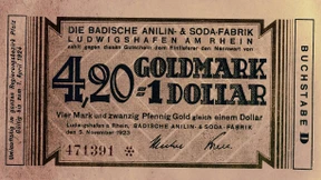 Dollars aus der Chemiefabrik 