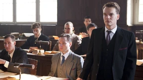 Erst das Examen, dann das Exil