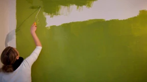 Die Wand bleibt weiß