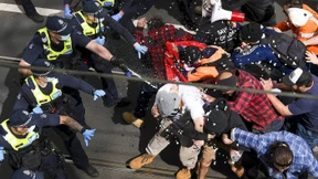 Gewaltsame Proteste gegen Corona-Lockdown in Melbourne