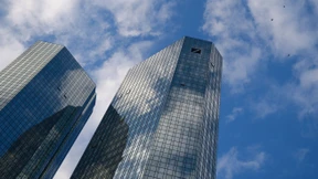 Große Banken zahlen weniger Zinsen