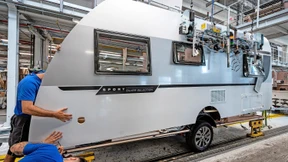 Knaus Tabbert streicht Dividende und kürzt Stellen