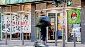 Stadt Frankfurt geht juristisch gegen Hausbesetzer vor